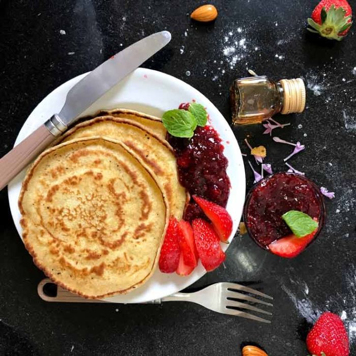 Poêle mini crêpe 17 cm avec manchon de protection