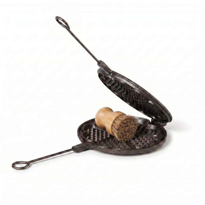 Gaufrier en fonte + brosse de nettoyage