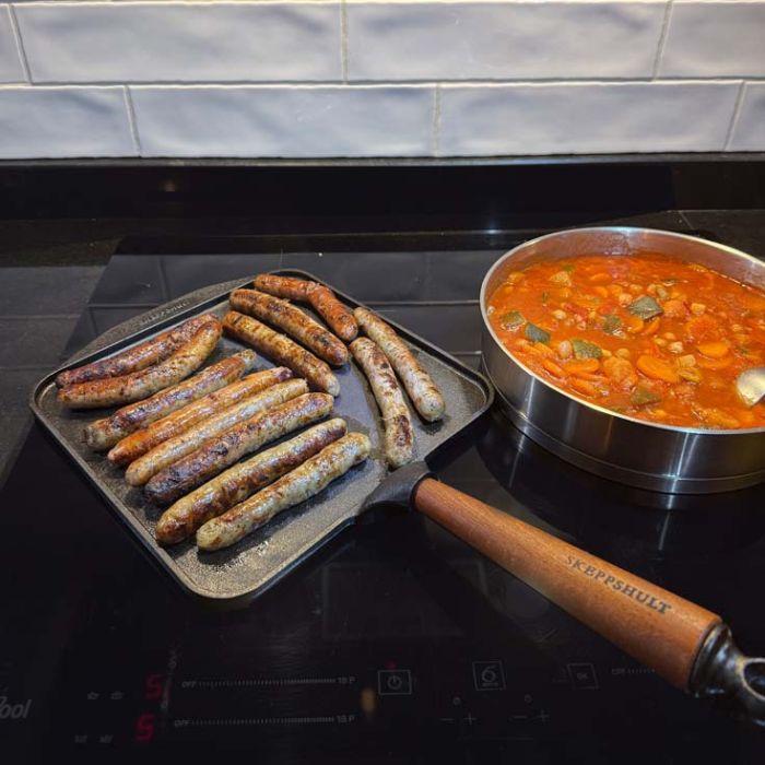 Poêle crêpe en fonte carrée + Spatule coudée Inox