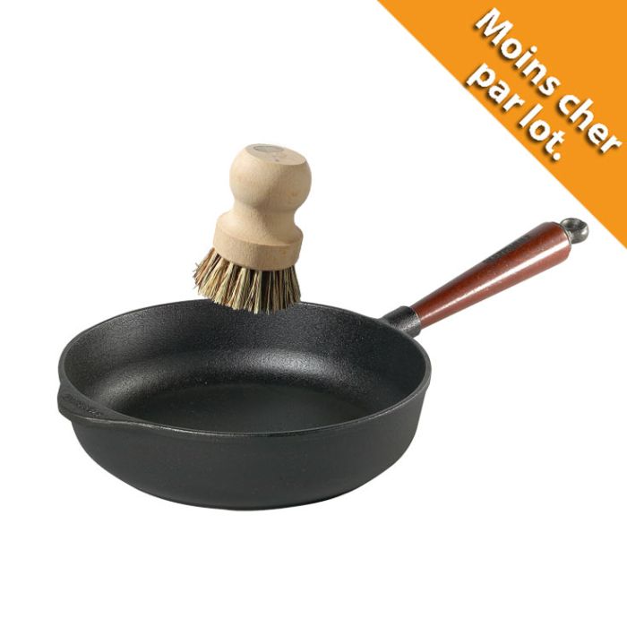 Poêle sauteuse en fonte Ø 24 cm - Poignée hêtre + Brosse de nettoyage main product photo